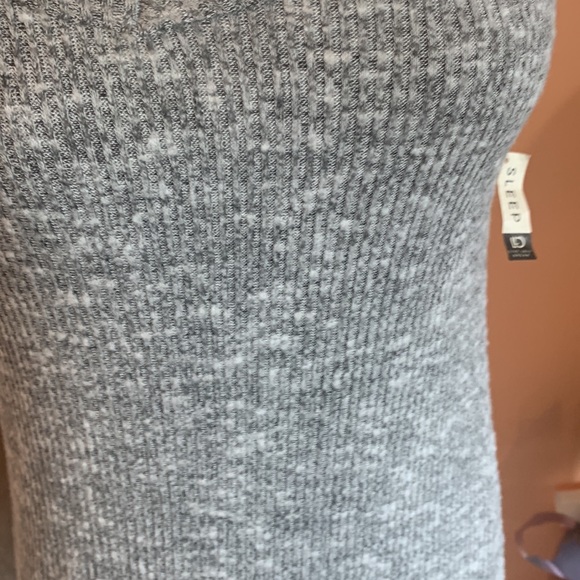 NWT - women’s sleepwear. - Picture 2 of 6